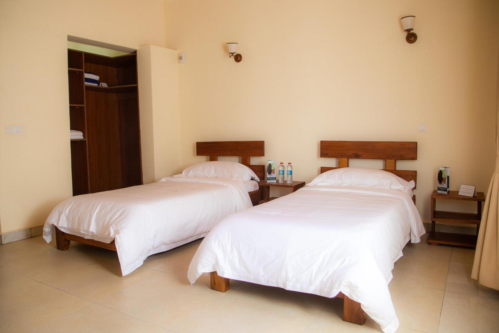 אנטסירבה Mahafaly Hotel & Resort מראה חיצוני תמונה