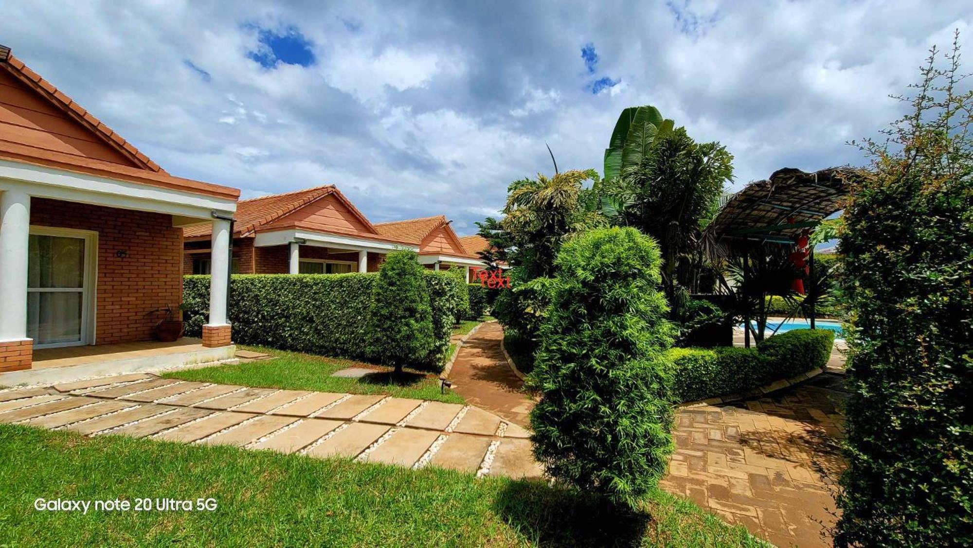 אנטסירבה Mahafaly Hotel & Resort מראה חיצוני תמונה