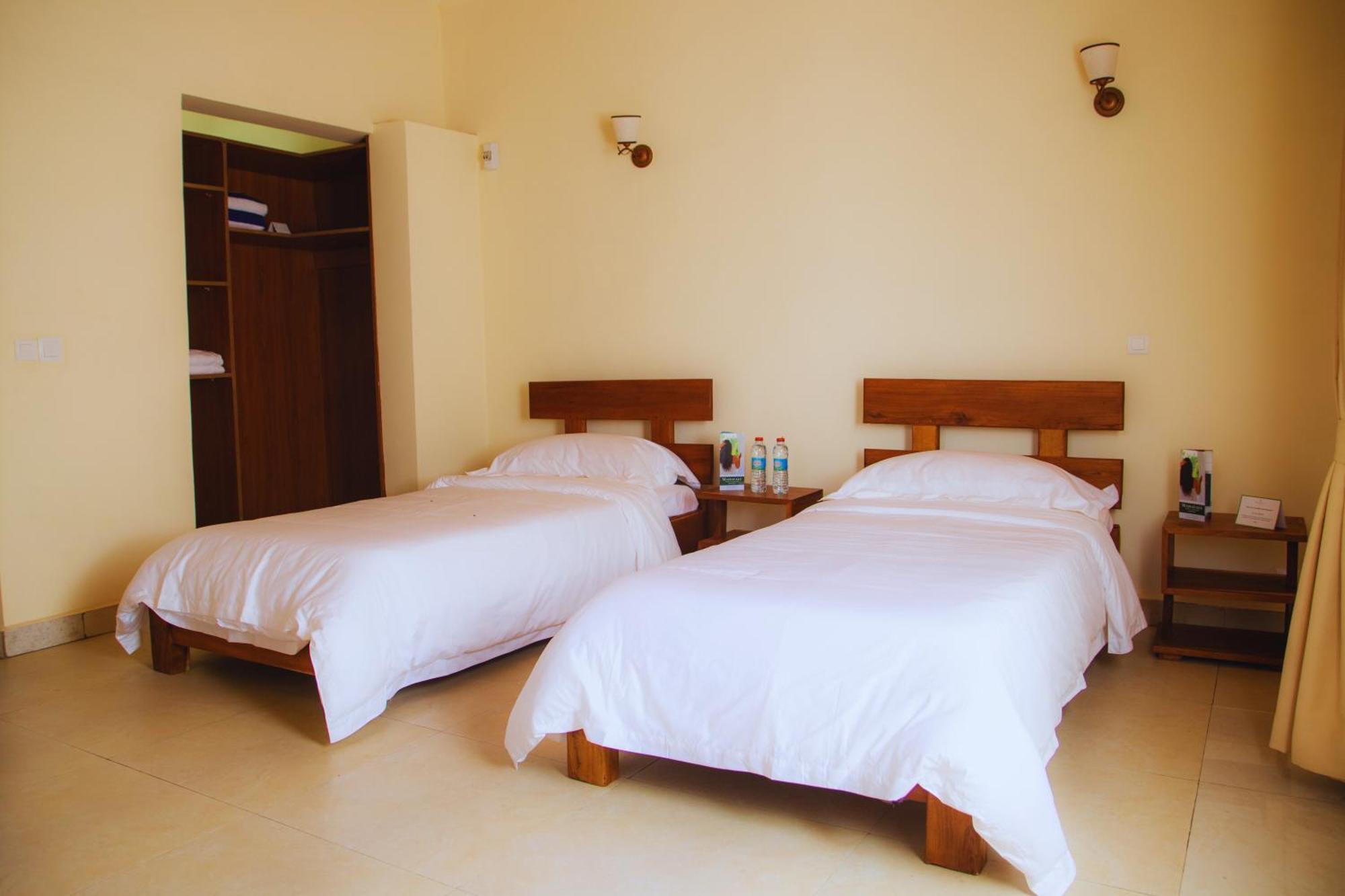 אנטסירבה Mahafaly Hotel & Resort מראה חיצוני תמונה